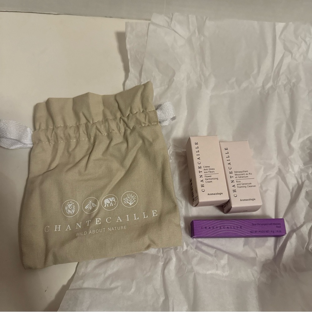 Chantecaille Skincare 3 Piece Sample travel set with Pouch NEW